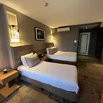 Seasons Hotell Istanbul