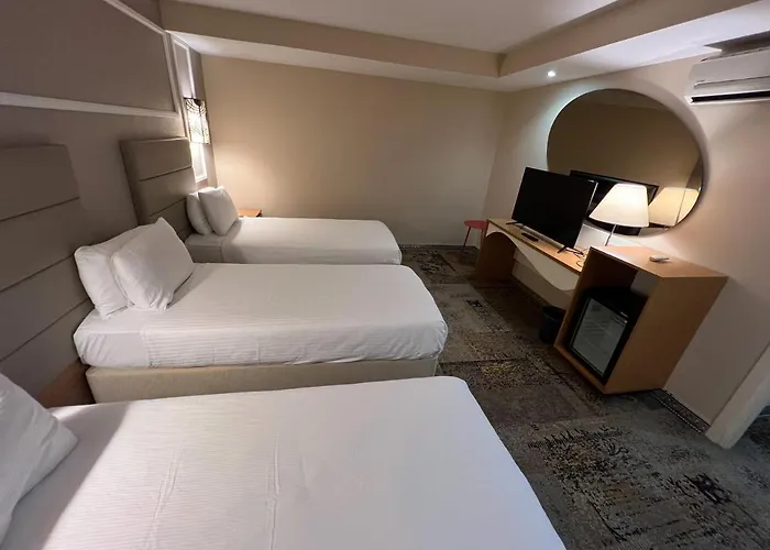 Seasons Отель 4*