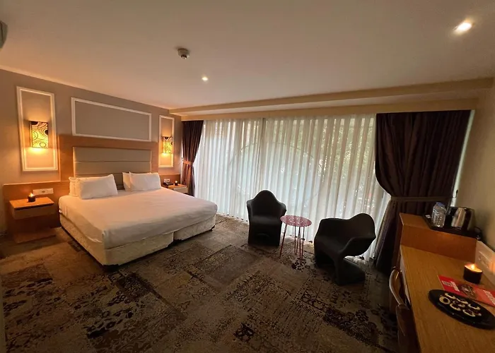 Seasons 4* Стамбул