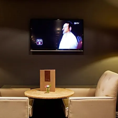 Seasons Hotel 4*