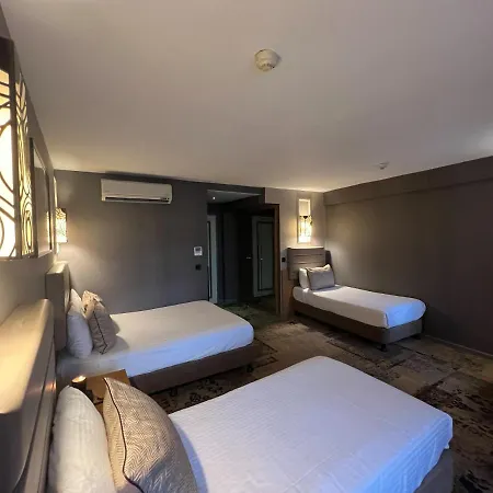 Seasons Hotel Istanbul