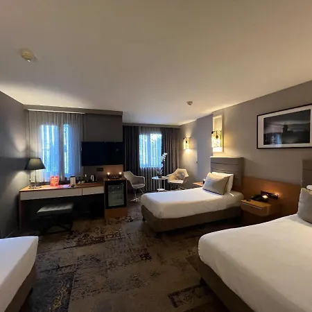 Hotel Seasons Istanbul