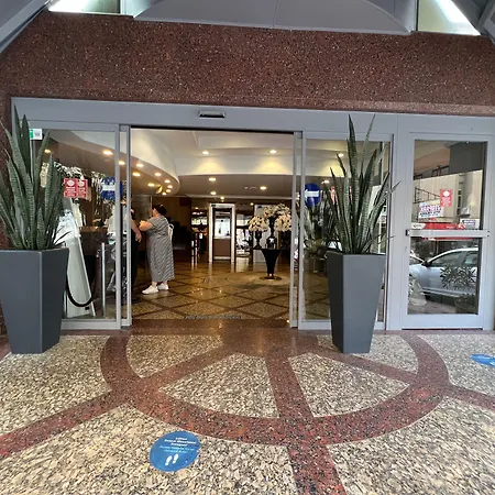 أول سيزونز 4* اسطنبول