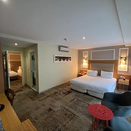 Seasons Hotel