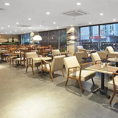 Seasons Hotel Istanbul